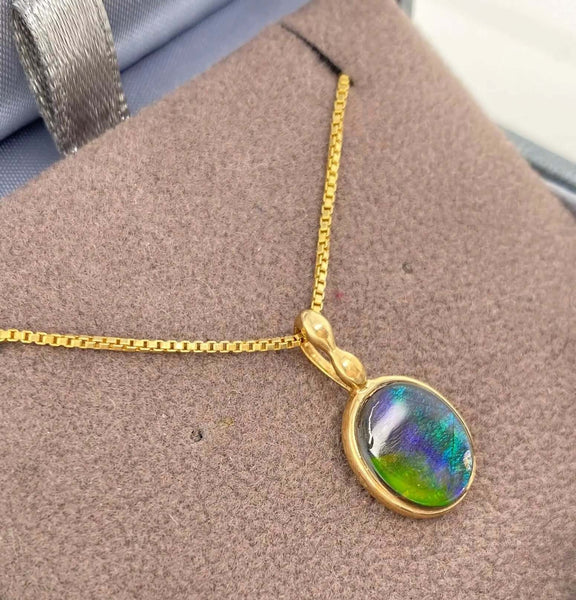 Ammolite Gold Oval Pendant with 8x10mm Gemstone and Chain Right View PN E03371B 